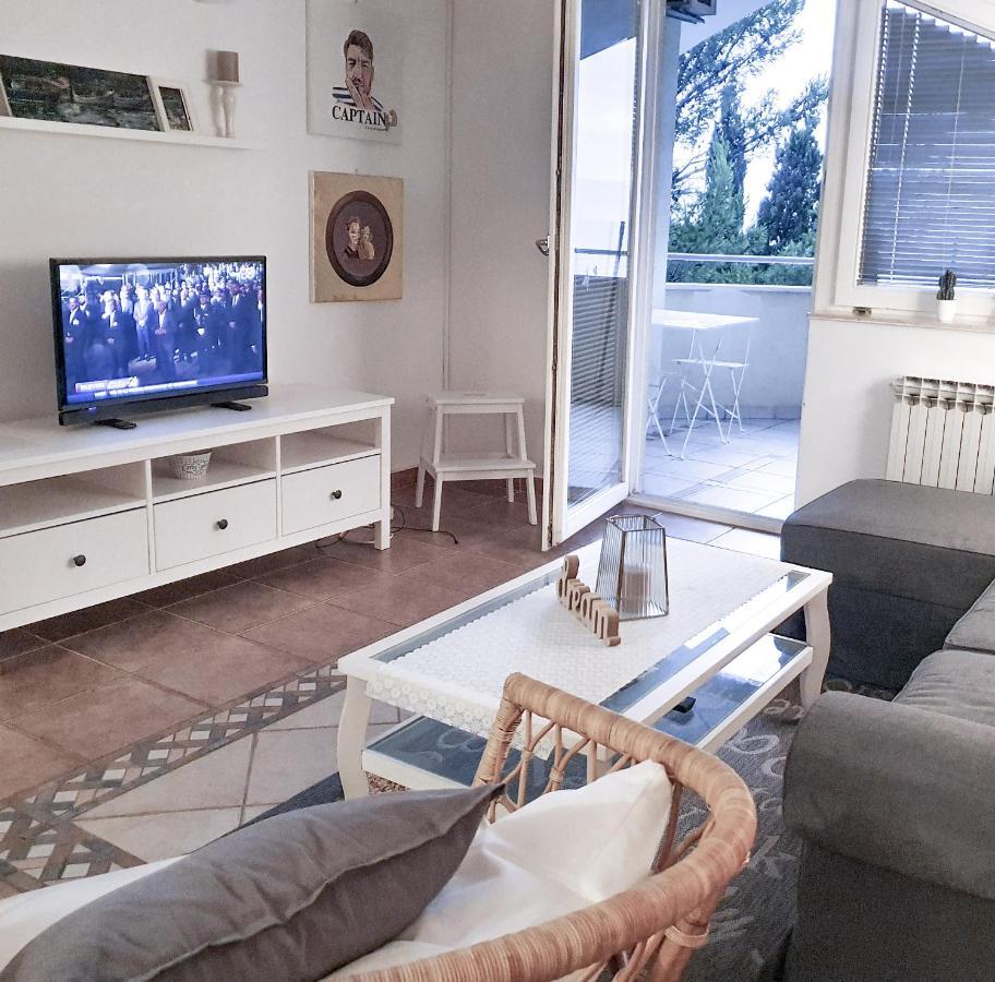 Apartments Lukas Novi Vinodolski Bagian luar foto